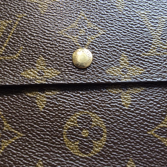 Louis Vuitton International Monogram Wallet Full Inclusion & COA - Picture 11 of 12